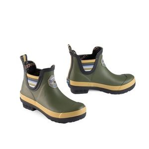 Pendleton Olive & Yellow Stripe Rocky Mountain National Chelsea Rain Boots